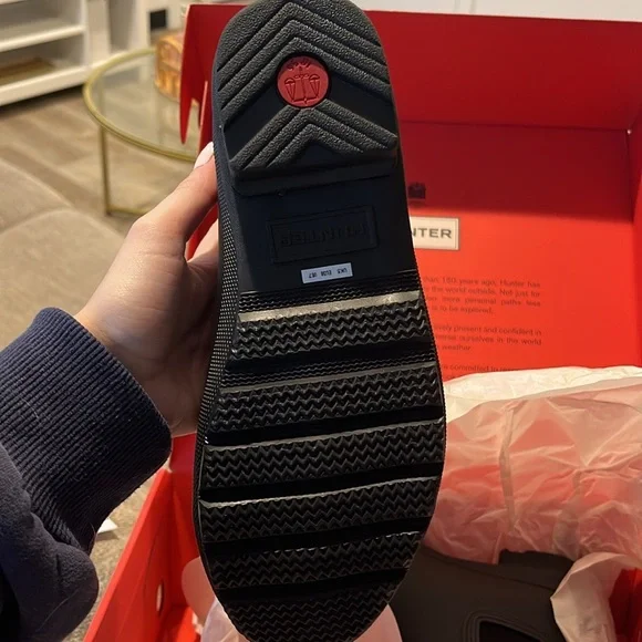 Hunter Matte Black Chelsea Ankle Boots - Picture 3 of 5